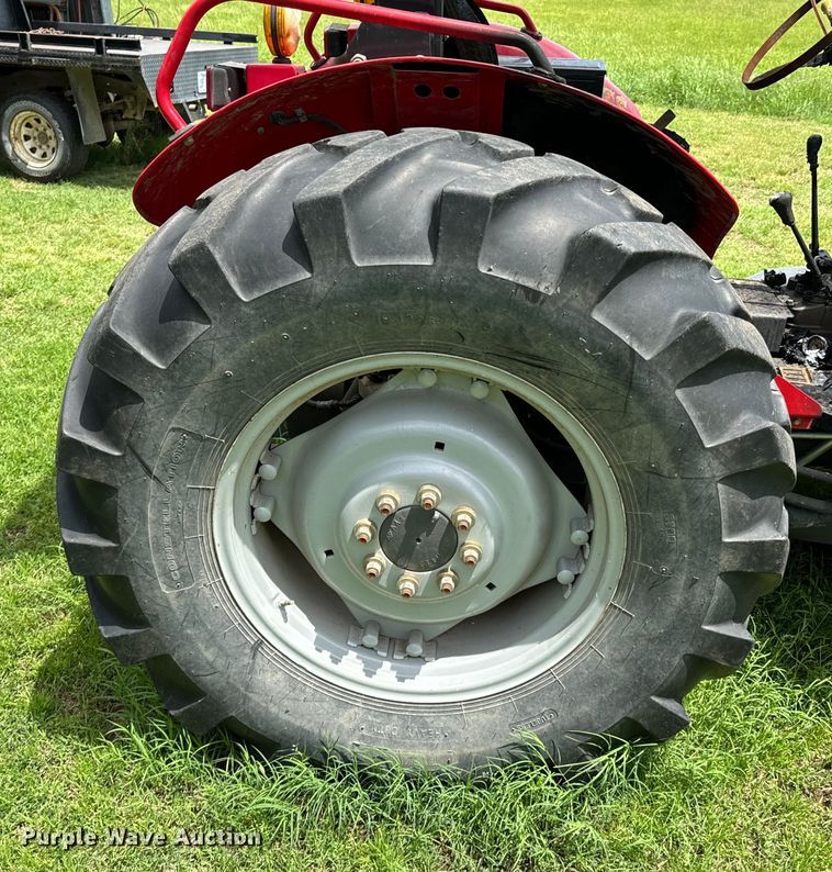 image for item ND9343 2012 Massey Ferguson 2660 MFWD tractor