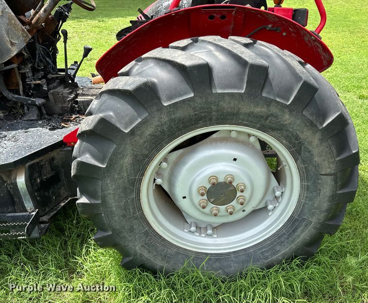 image for item ND9343 2012 Massey Ferguson 2660 MFWD tractor