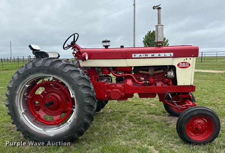 image for item NL9720 International  Farmall 560 tractor