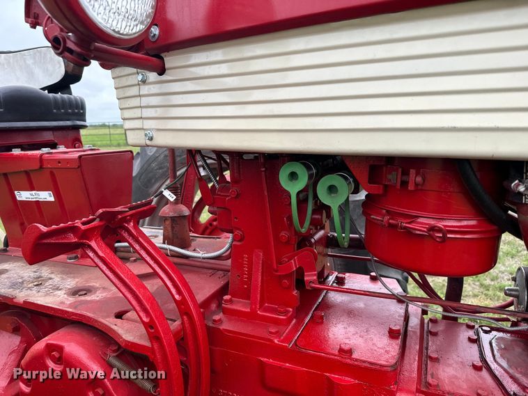 image for item NL9720 International  Farmall 560 tractor