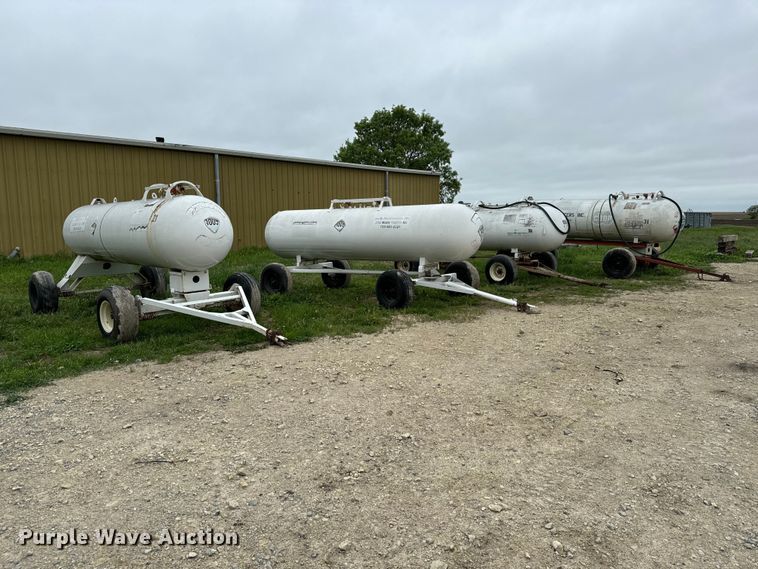 image for item NL9803 (4) NH3 tanks