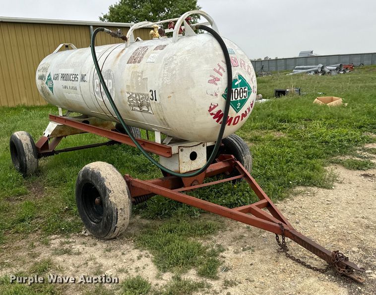 image for item NL9803 (4) NH3 tanks