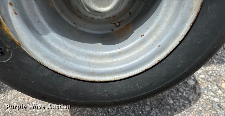 image for item NQ9557 2015 Kubota  BV4180 round baler