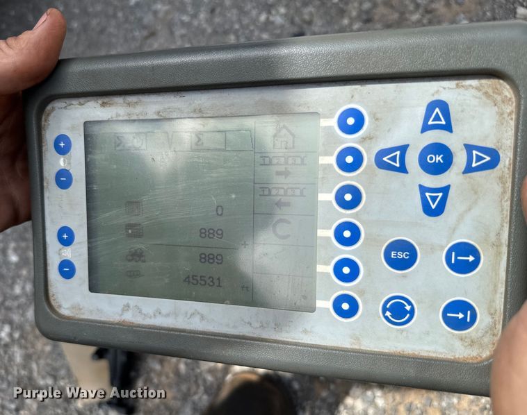 image for item NQ9557 2015 Kubota  BV4180 round baler