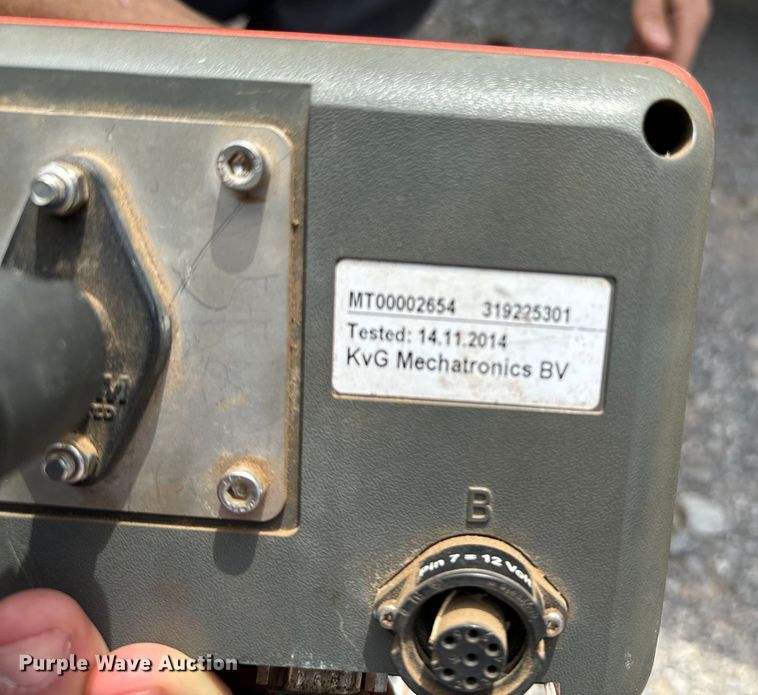 image for item NQ9557 2015 Kubota  BV4180 round baler