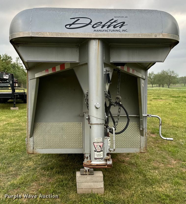 image for item NR9765 2012 Delta  livestock trailer