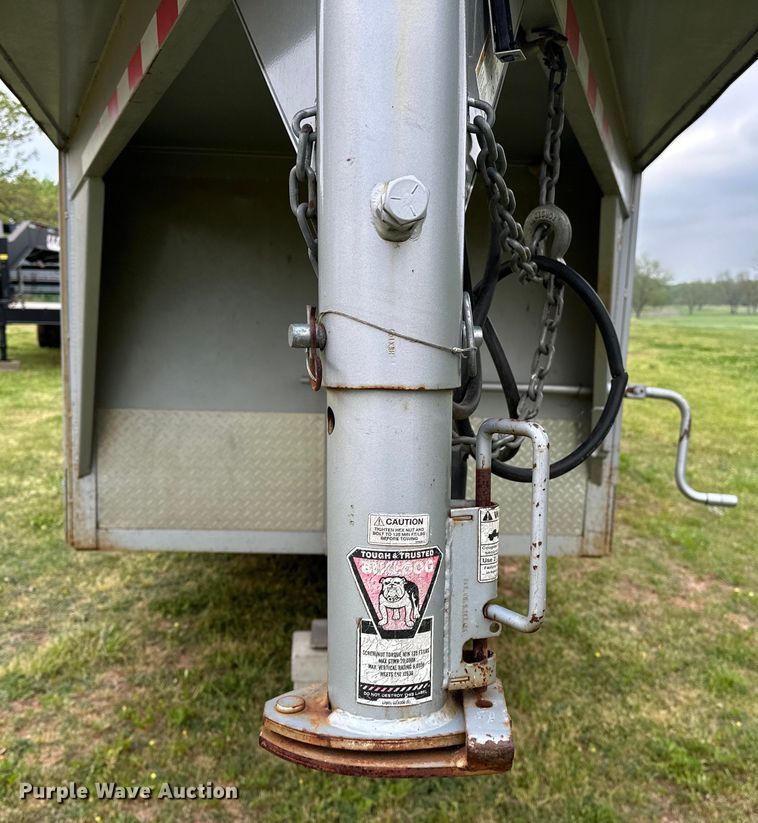 image for item NR9765 2012 Delta  livestock trailer