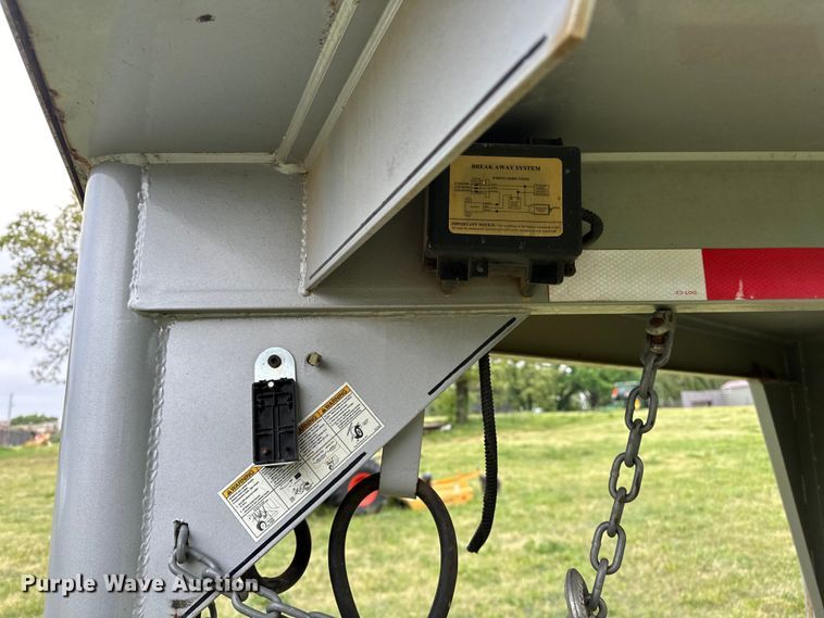 image for item NR9765 2012 Delta  livestock trailer