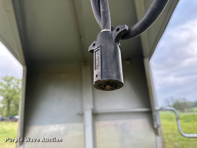 image for item NR9765 2012 Delta  livestock trailer