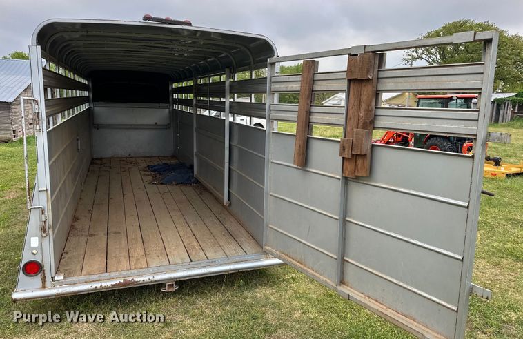 image for item NR9765 2012 Delta  livestock trailer