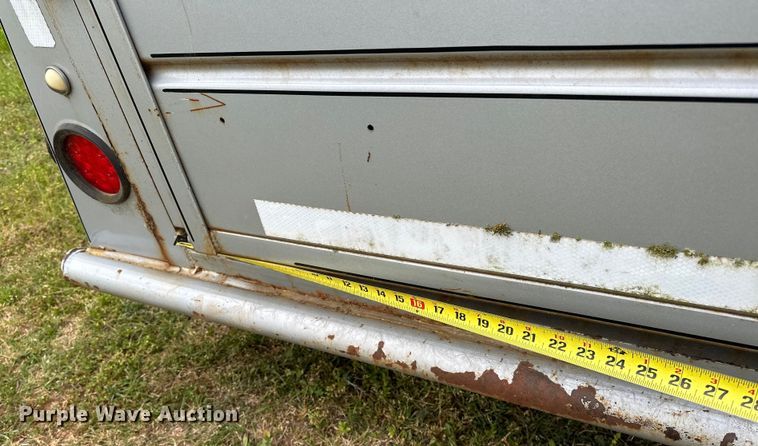 image for item NR9765 2012 Delta  livestock trailer