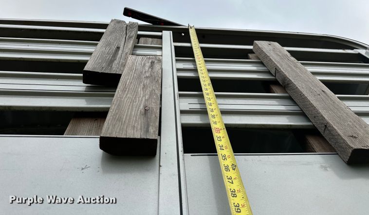 image for item NR9765 2012 Delta  livestock trailer