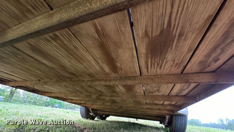 image for item NR9765 2012 Delta  livestock trailer