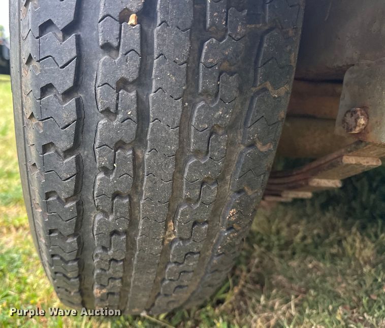 image for item NR9765 2012 Delta  livestock trailer