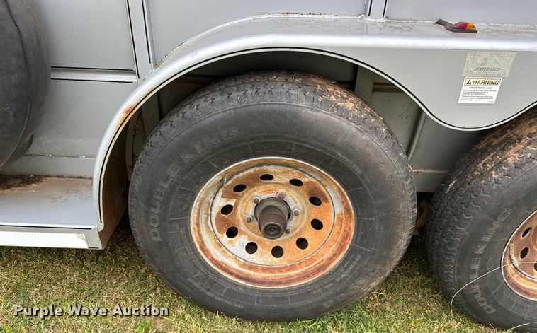 image for item NR9765 2012 Delta  livestock trailer