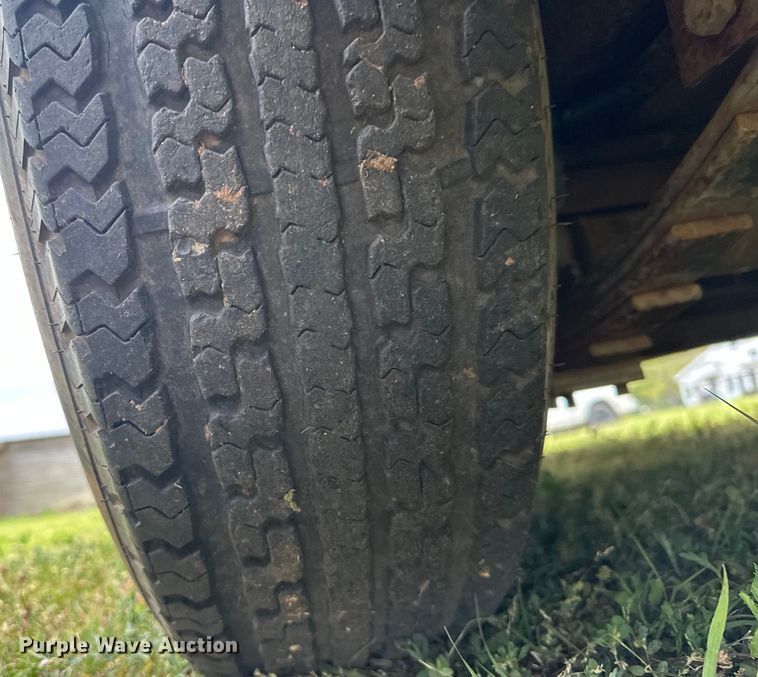 image for item NR9765 2012 Delta  livestock trailer