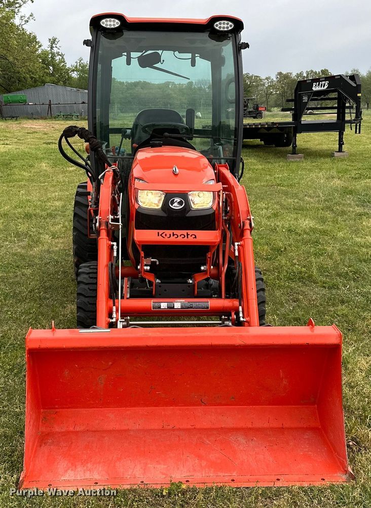 image for item NR9767 2020 Kubota  LX2610HSD MFWD tractor
