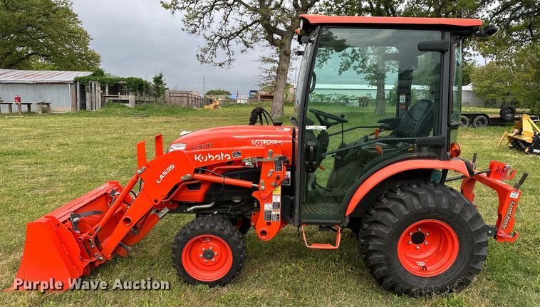 image for item NR9767 2020 Kubota  LX2610HSD MFWD tractor