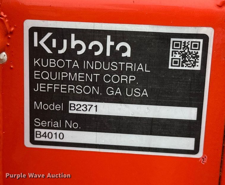 image for item NR9767 2020 Kubota  LX2610HSD MFWD tractor