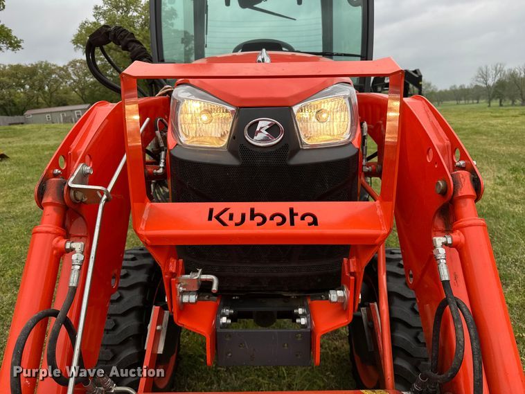 image for item NR9767 2020 Kubota  LX2610HSD MFWD tractor