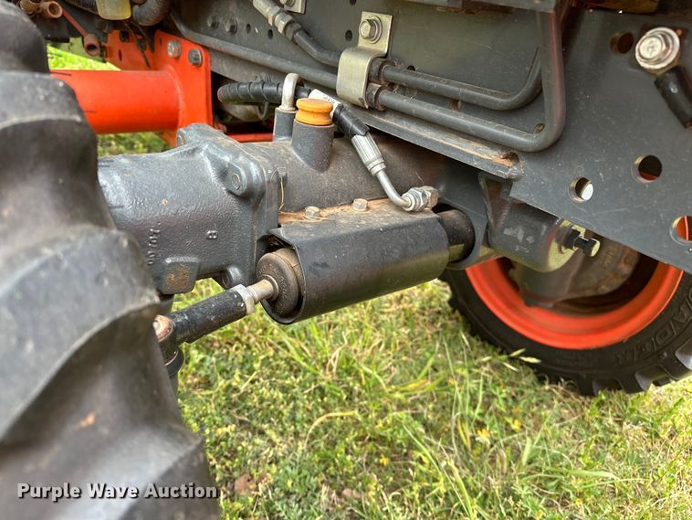 image for item NR9767 2020 Kubota  LX2610HSD MFWD tractor