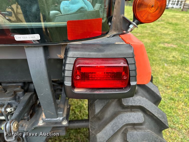 image for item NR9767 2020 Kubota  LX2610HSD MFWD tractor