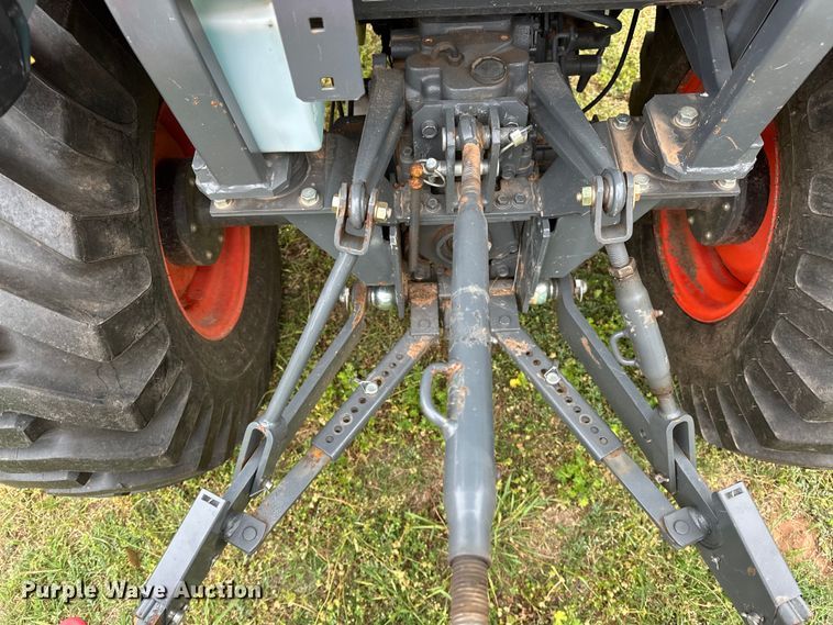 image for item NR9767 2020 Kubota  LX2610HSD MFWD tractor