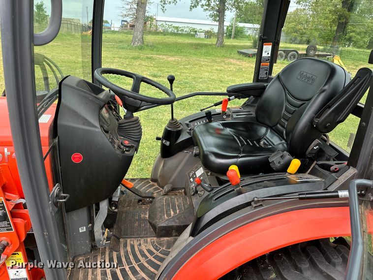 image for item NR9767 2020 Kubota  LX2610HSD MFWD tractor