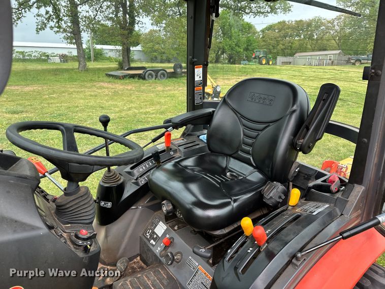 image for item NR9767 2020 Kubota  LX2610HSD MFWD tractor