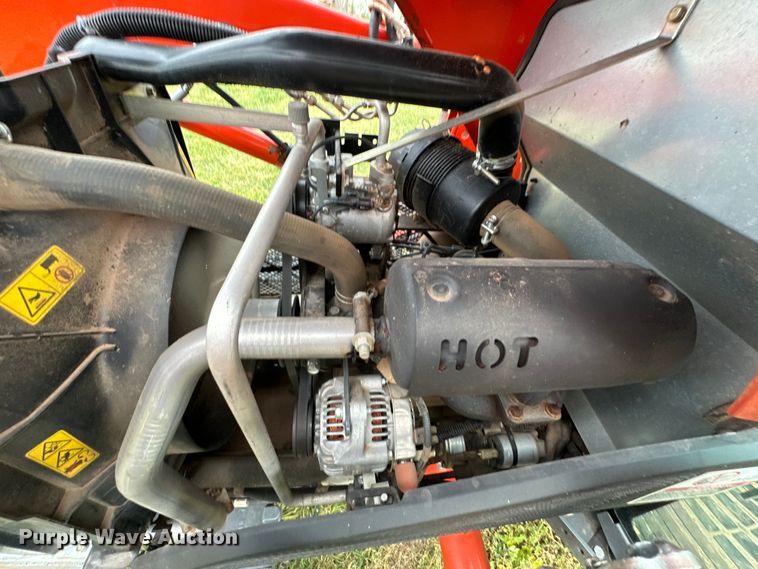 image for item NR9767 2020 Kubota  LX2610HSD MFWD tractor