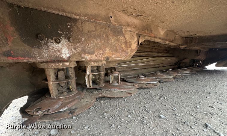 image for item NR9772 2009 Massey Ferguson  9635 swather / windrower