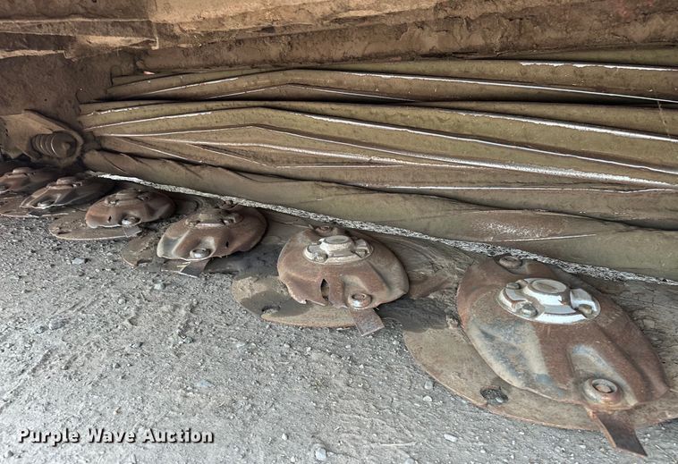 image for item NR9772 2009 Massey Ferguson  9635 swather / windrower