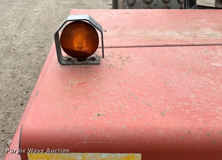 image for item NR9772 2009 Massey Ferguson  9635 swather / windrower