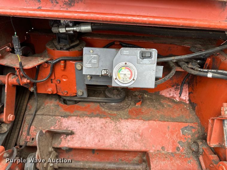 image for item NR9772 2009 Massey Ferguson  9635 swather / windrower