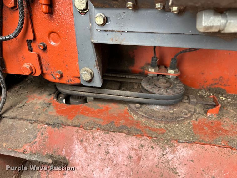 image for item NR9772 2009 Massey Ferguson  9635 swather / windrower