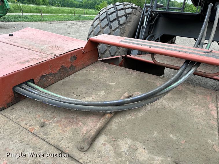 image for item NR9772 2009 Massey Ferguson  9635 swather / windrower