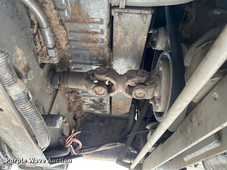 image for item NR9772 2009 Massey Ferguson  9635 swather / windrower