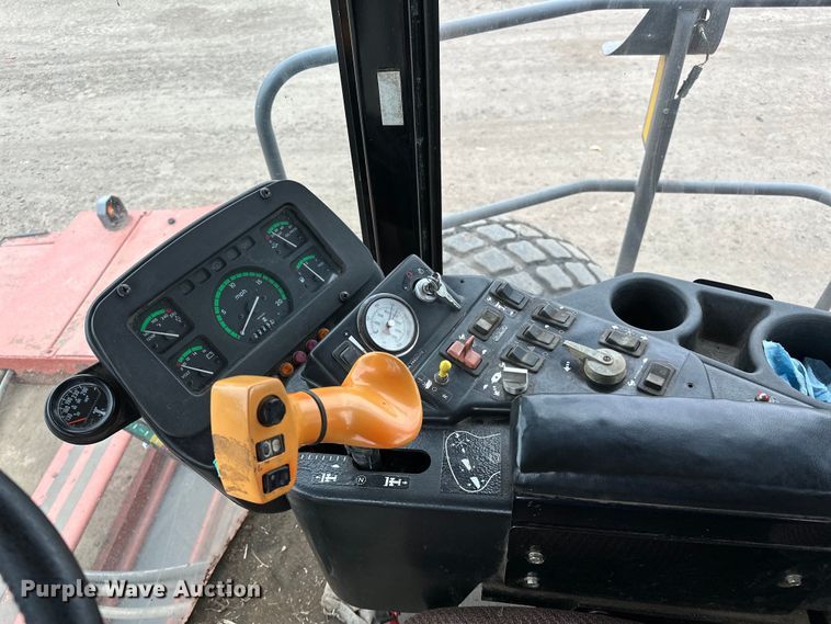 image for item NR9772 2009 Massey Ferguson  9635 swather / windrower