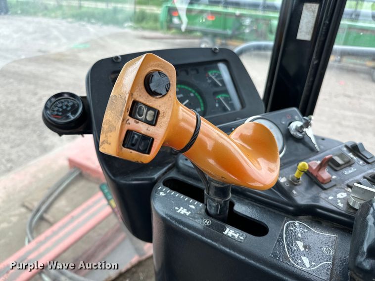 image for item NR9772 2009 Massey Ferguson  9635 swather / windrower