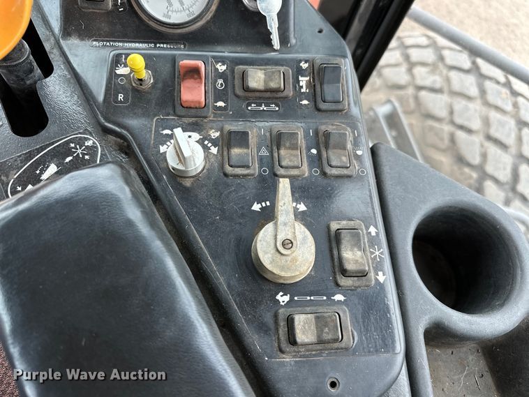 image for item NR9772 2009 Massey Ferguson  9635 swather / windrower