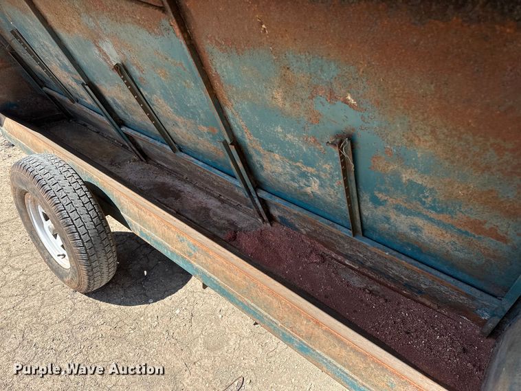 image for item NR9795 Oklahoma Pride  creep feeder 