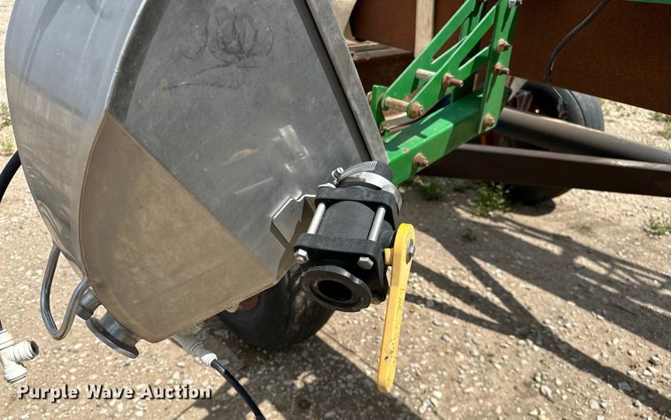 image for item NR9798 John Deere 4940 sprayer boom assembly