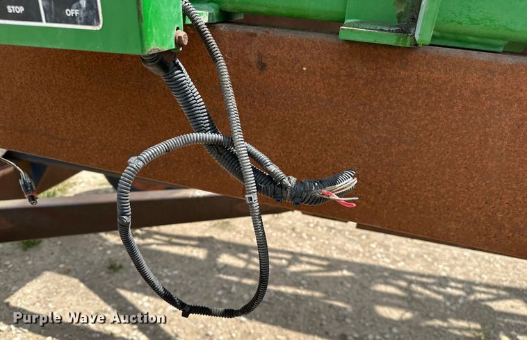 image for item NR9798 John Deere 4940 sprayer boom assembly