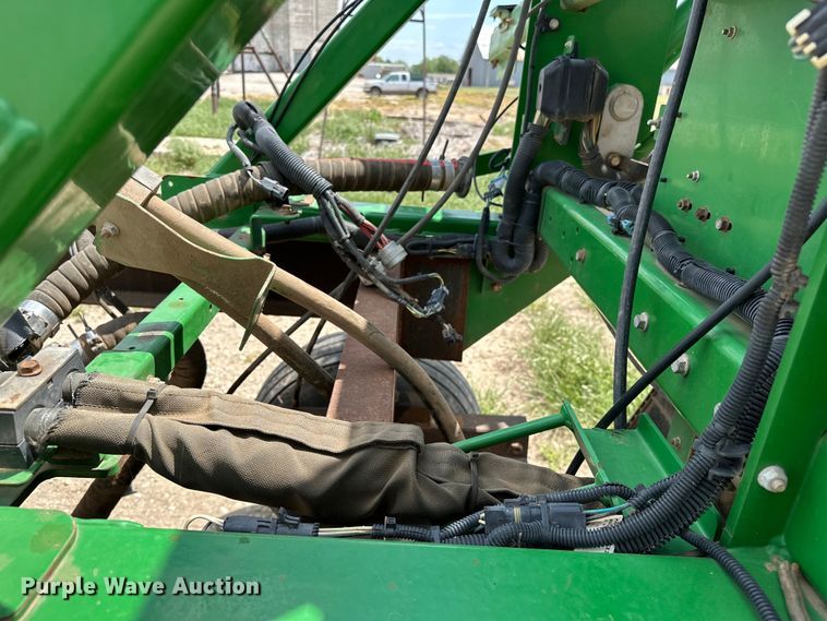 image for item NR9798 John Deere 4940 sprayer boom assembly