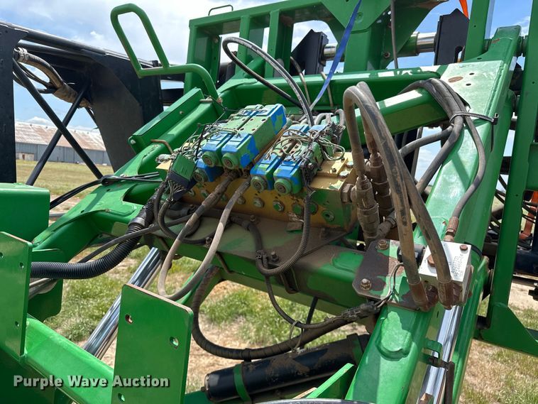 image for item NR9798 John Deere 4940 sprayer boom assembly