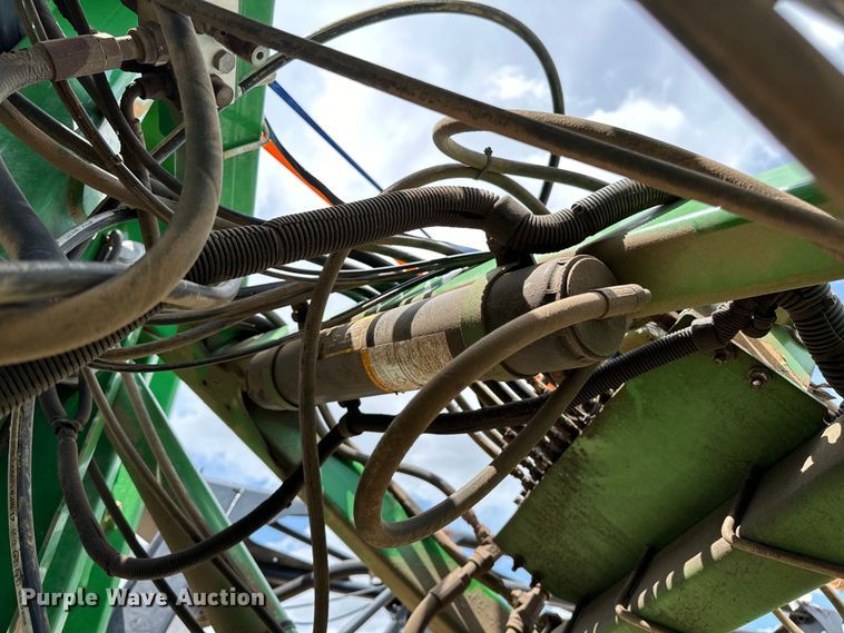 image for item NR9798 John Deere 4940 sprayer boom assembly