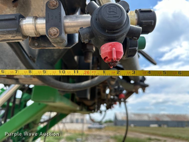 image for item NR9798 John Deere 4940 sprayer boom assembly