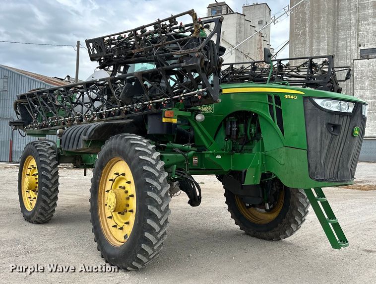 image for item NR9801 2013 John Deere 4940 sprayer
