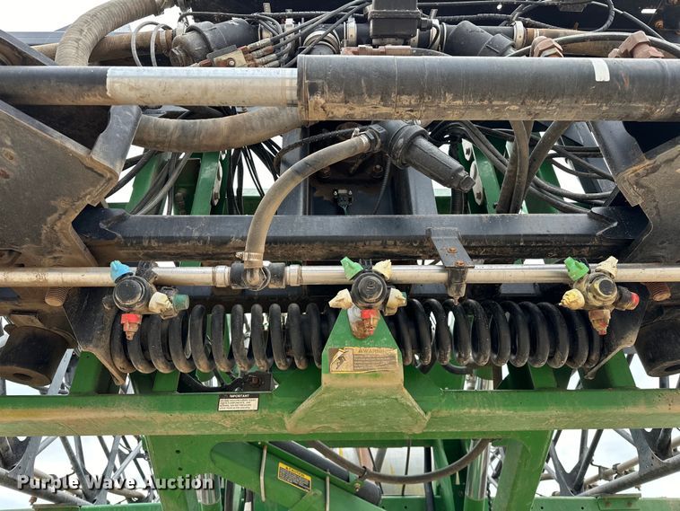 image for item NR9801 2013 John Deere 4940 sprayer