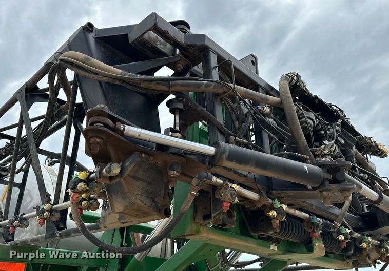 image for item NR9801 2013 John Deere 4940 sprayer